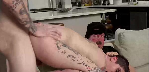  PORNSTARPLATINUM Tattooed Babe Sully Savage Banged In 3way